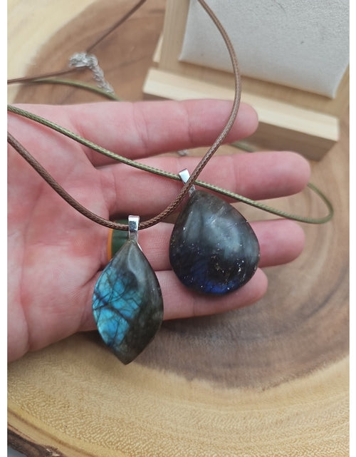 Load image into Gallery viewer, Labradorite Crystal Pendant 1 Each

