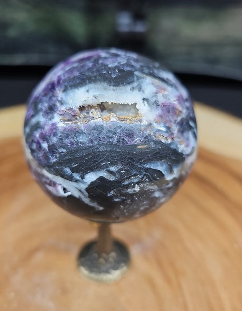 Load image into Gallery viewer, Phantom chevron sphere and stand

