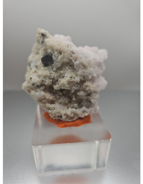 Load image into Gallery viewer, Mangano Calcite Peru 121grams
