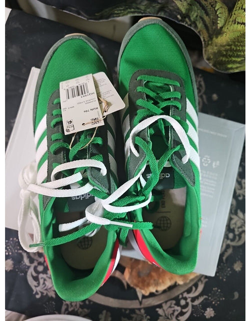 Load image into Gallery viewer, Adidas Shoes Size 10 New
