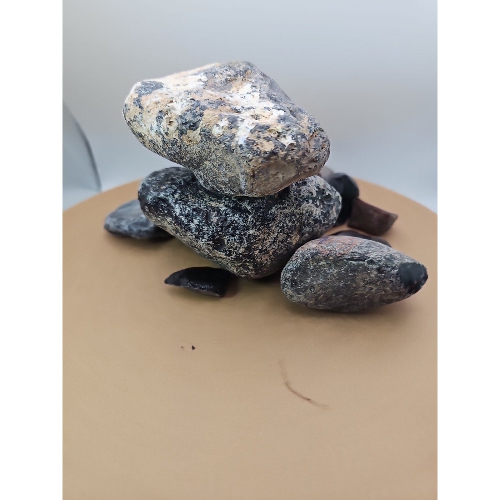 3.65lbs raw obsidian stone