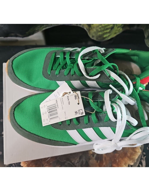 Load image into Gallery viewer, Adidas Shoes Size 10 New
