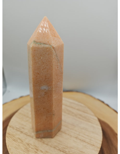 Load image into Gallery viewer, Sunstone Tower 427grams 6in Tall
