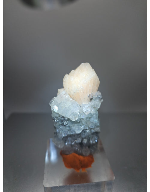 Load image into Gallery viewer, Apophyllite Pink Stilbite 51grams
