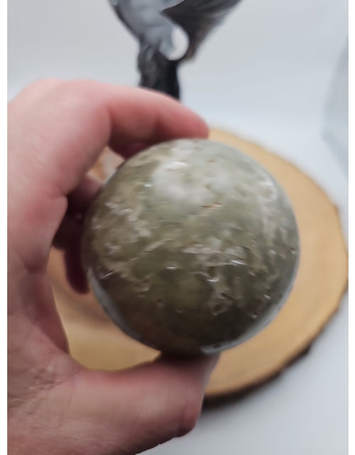 Load image into Gallery viewer, 1lb 70mm Green Quartz W/Dragon Stand
