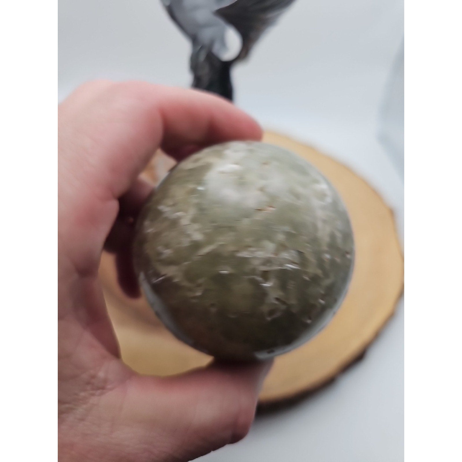 1lb 70mm Green Quartz W/Dragon Stand