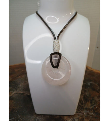 ROSE QUARTZ PENDANT NECKLACE
