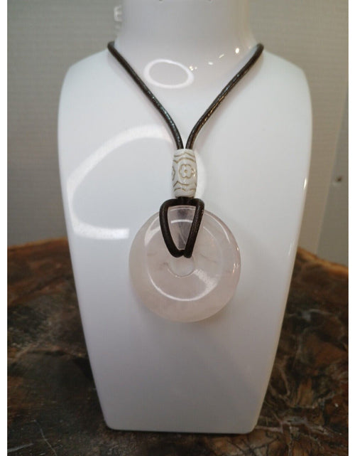 Load image into Gallery viewer, ROSE QUARTZ PENDANT NECKLACE
