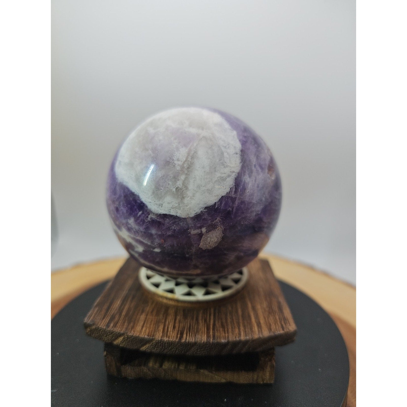 1.27LB Natural Dream Amethyst Quartz Crystal Sphere Ball Healing