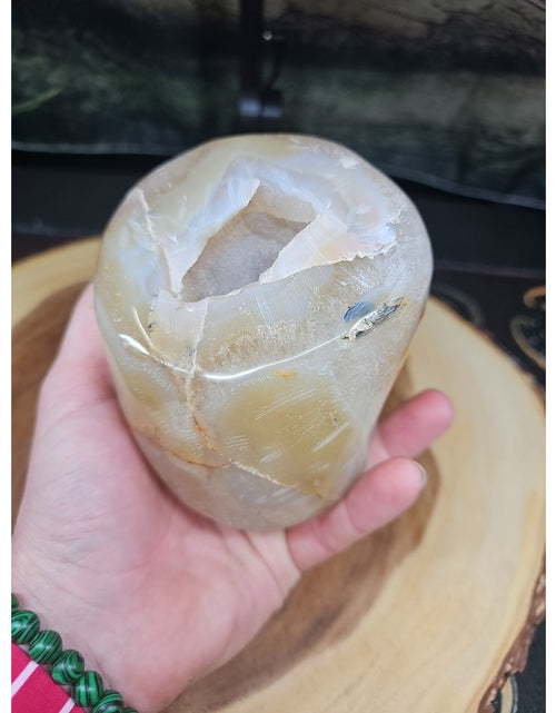 Load image into Gallery viewer, 2.69LB 1Pcs Natural Agate Carnelian Quartz Crystal Decoration Geode
