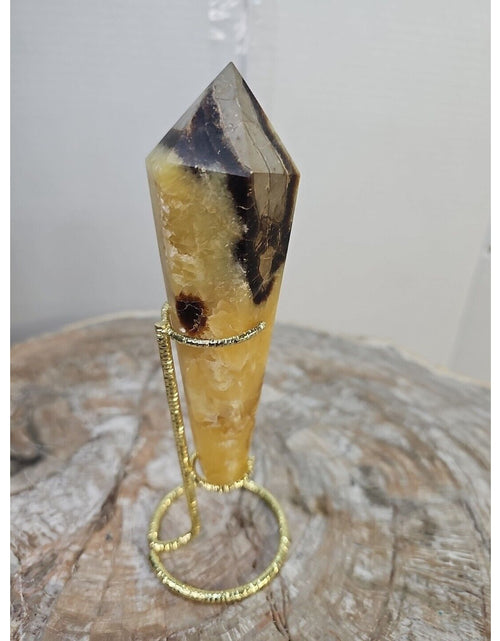 Load image into Gallery viewer, 251g Big Dragon Septarian Geode Quartz Crystal Geode Scepter Point Tower Healing
