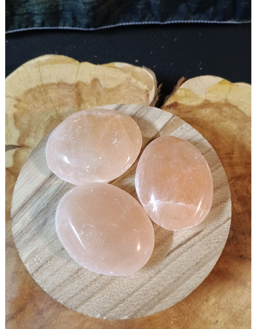 Load image into Gallery viewer, 1 Each Oval Shape Peach Palmstone
