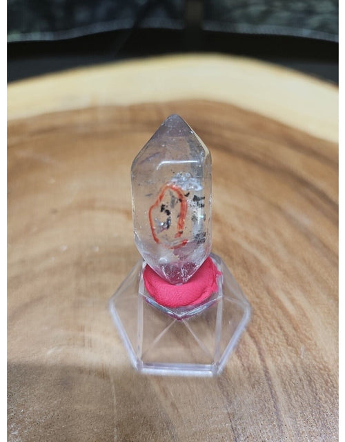 Load image into Gallery viewer, Quartz Crystal Point W/stand 19grams
