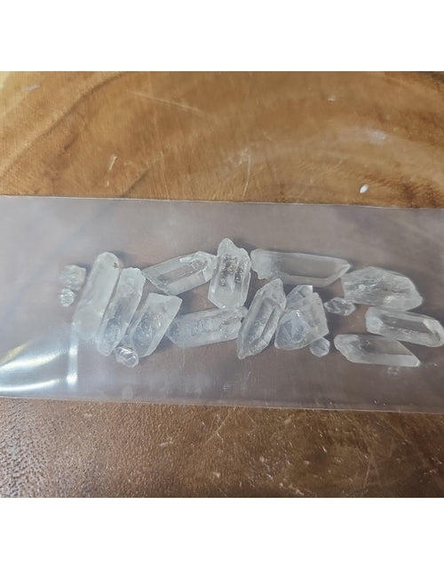 Load image into Gallery viewer, Herkimer Diamonds Loose 12pcs +some Really Small Pieces 21grams
