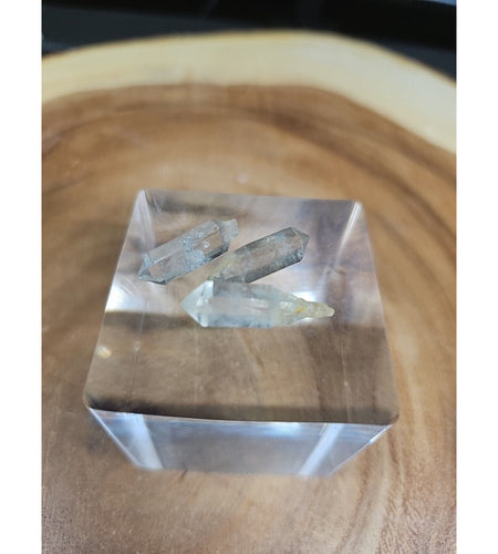 3 herkimer diamonds new york