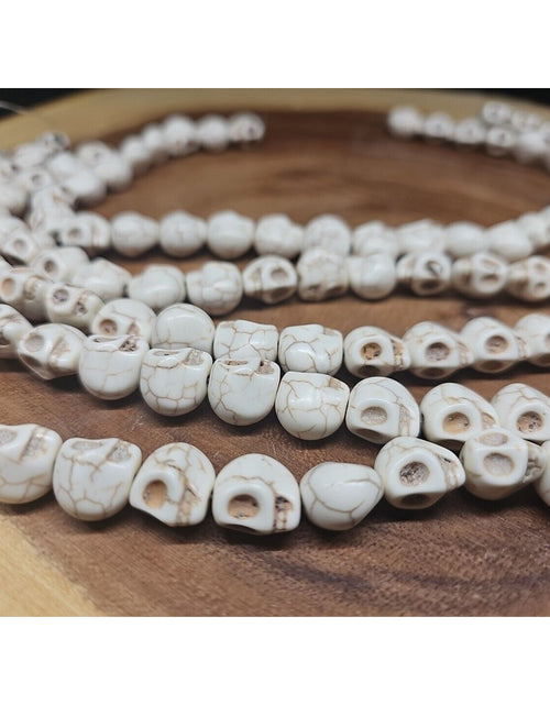 Load image into Gallery viewer, White Howlite Skulls 1 Strain
