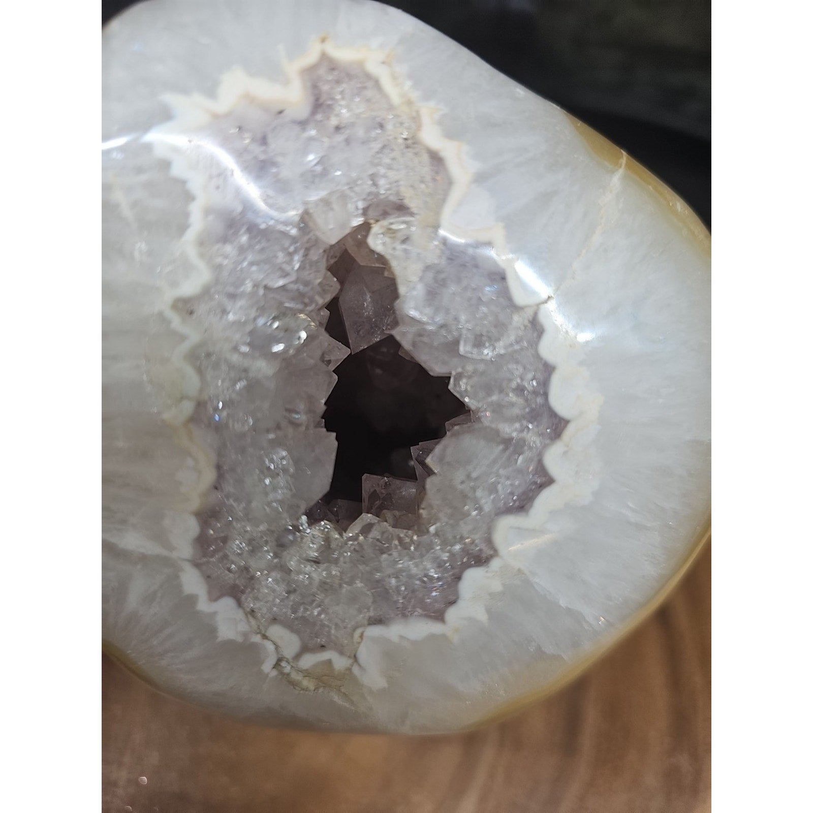 Natural 4.35lb Agate Carnelian Quartz Crystal Geode
