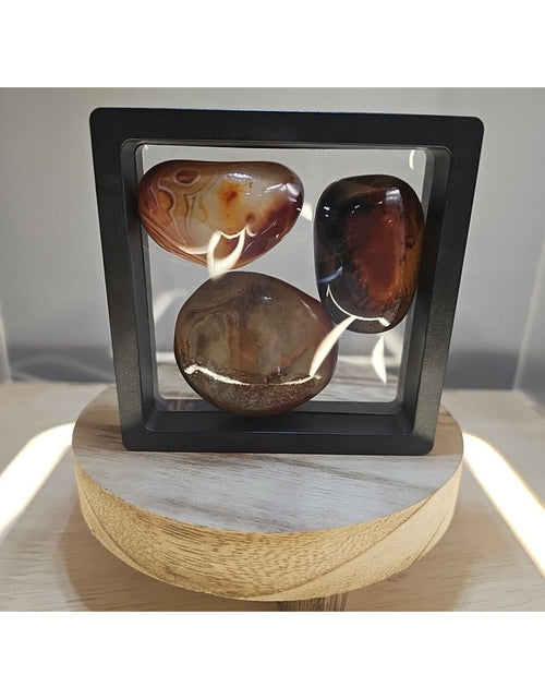 Load image into Gallery viewer, 3 Agate Madagascar Stones
