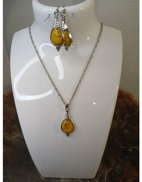 Load image into Gallery viewer, NATURAL STONE NECKLACE AND EARRINGS
