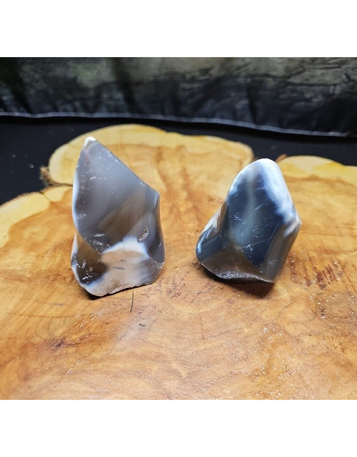 Load image into Gallery viewer, 2Pcs Natural Orca Agate Killer Whale Carnelian Crystal Flame Point Healing
