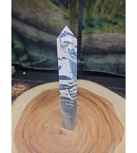 Zebra Stone Tower 443g 8in Tall