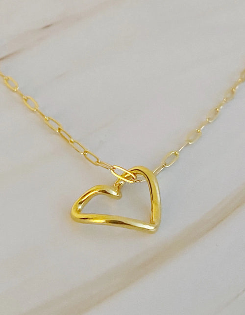 Load image into Gallery viewer, Heart And Chain Necklace
