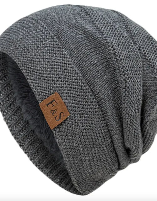 Load image into Gallery viewer, Fleece-Lined Wool Knit Winter Hat
