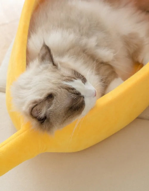 Load image into Gallery viewer, Banana Cat Bed
